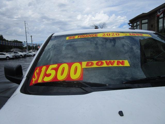 RAM 1500 Classic Tradesman 4x2 Crew Cab 5'7" Box 2020