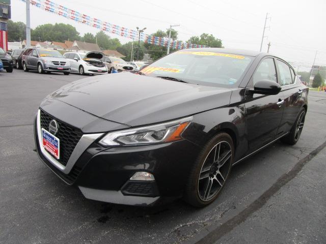 Nissan Altima 2.5 SV Sedan 2021
