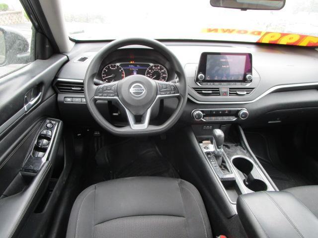 Nissan Altima 2.5 SV Sedan 2021