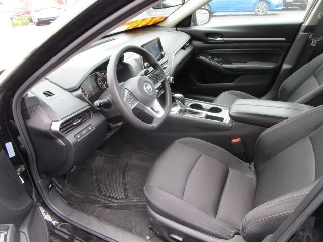 Nissan Altima 2.5 SV Sedan 2021