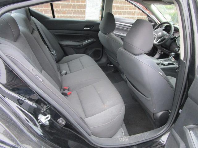 Nissan Altima 2.5 SV Sedan 2021