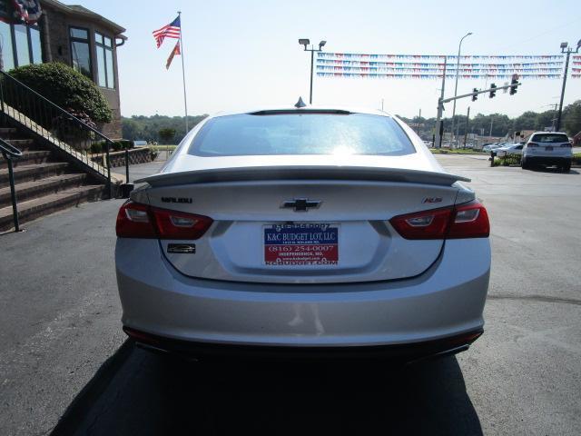 Chevrolet Malibu 4dr Sdn RS 2020