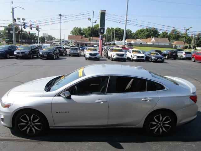 Chevrolet Malibu 4dr Sdn RS 2020