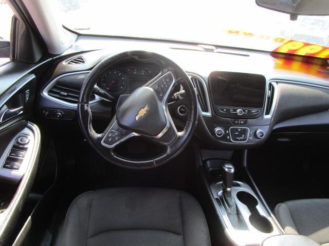 Chevrolet Malibu 4dr Sdn RS 2020