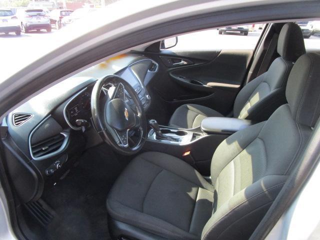 Chevrolet Malibu 4dr Sdn RS 2020