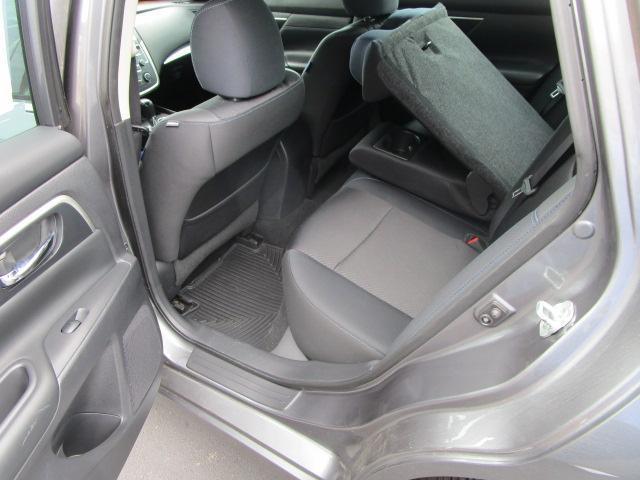 Nissan Altima 4dr Sdn I4 2.5 SR 2016