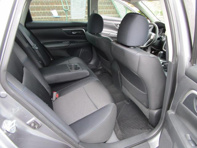 Nissan Altima 4dr Sdn I4 2.5 SR 2016