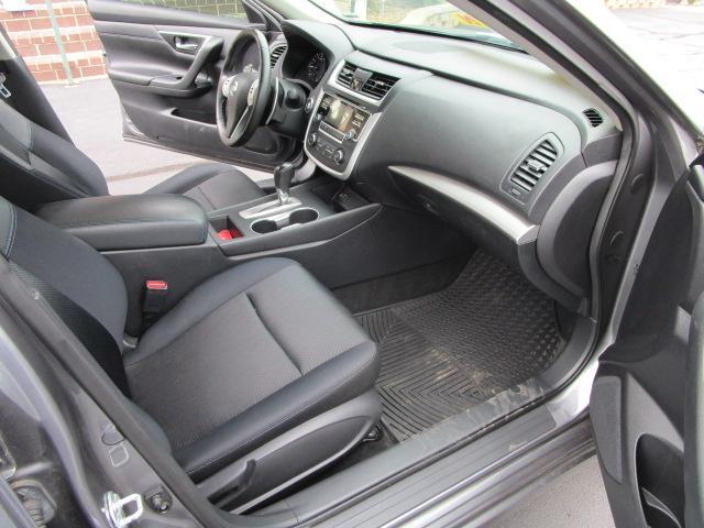 Nissan Altima 4dr Sdn I4 2.5 SR 2016