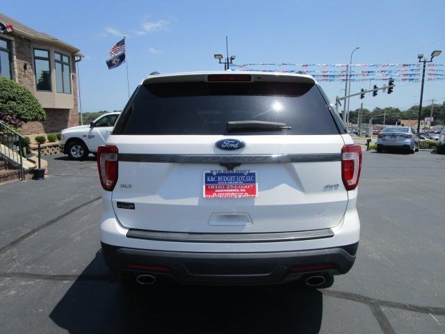 Ford Explorer XLT 4WD 2018