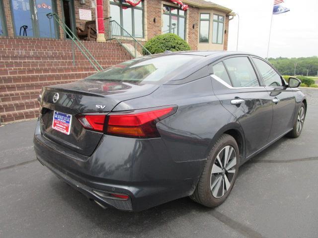 Nissan Altima 2.5 SV Sedan 2020