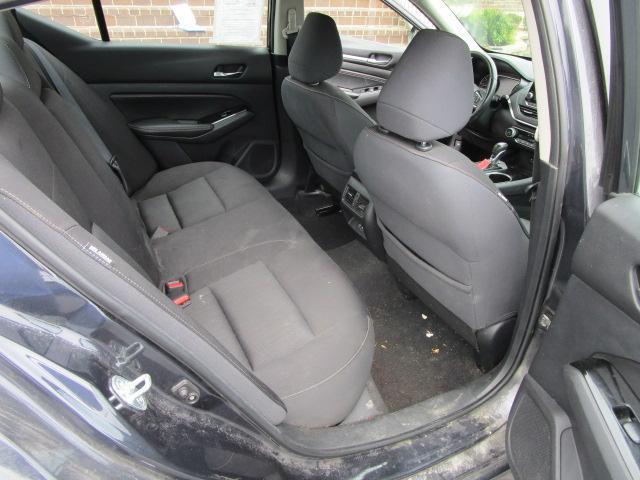 Nissan Altima 2.5 SV Sedan 2020