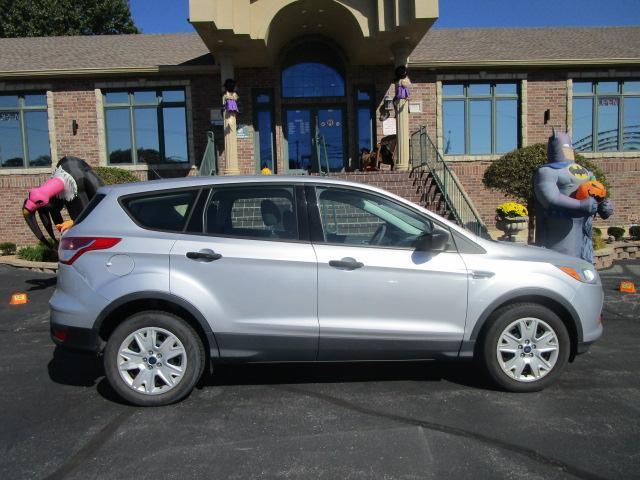 Ford Escape FWD 4dr S 2016