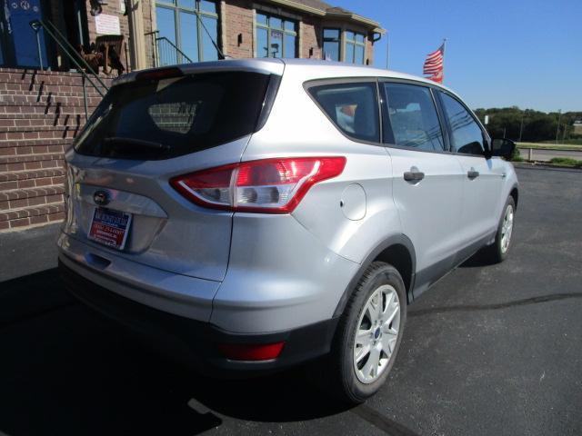 Ford Escape FWD 4dr S 2016