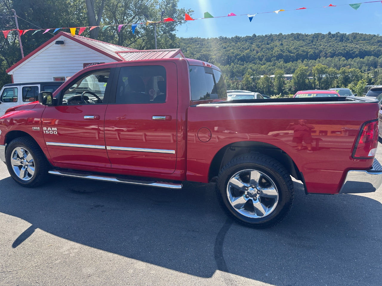 RAM 1500 4WD Crew Cab 140.5" Big Horn 2016 RAM 1500 4WD Crew Cab 140.5" Big Horn 2016
