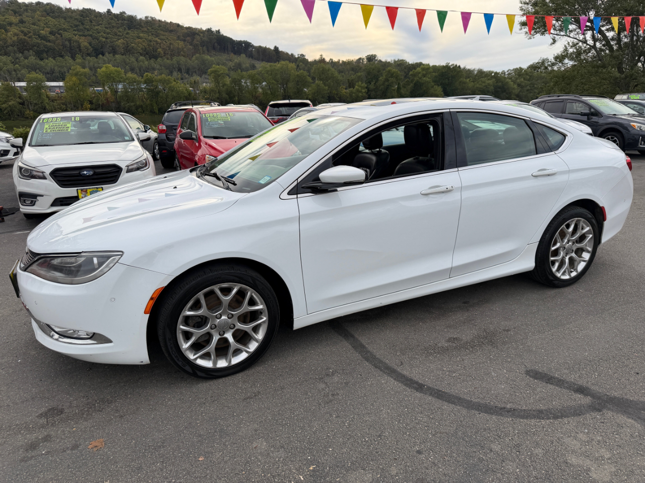 2016 Chrysler 200 C photo 3