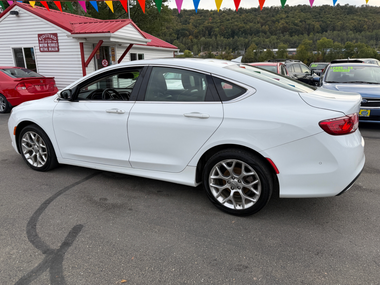 2016 Chrysler 200 C photo 9