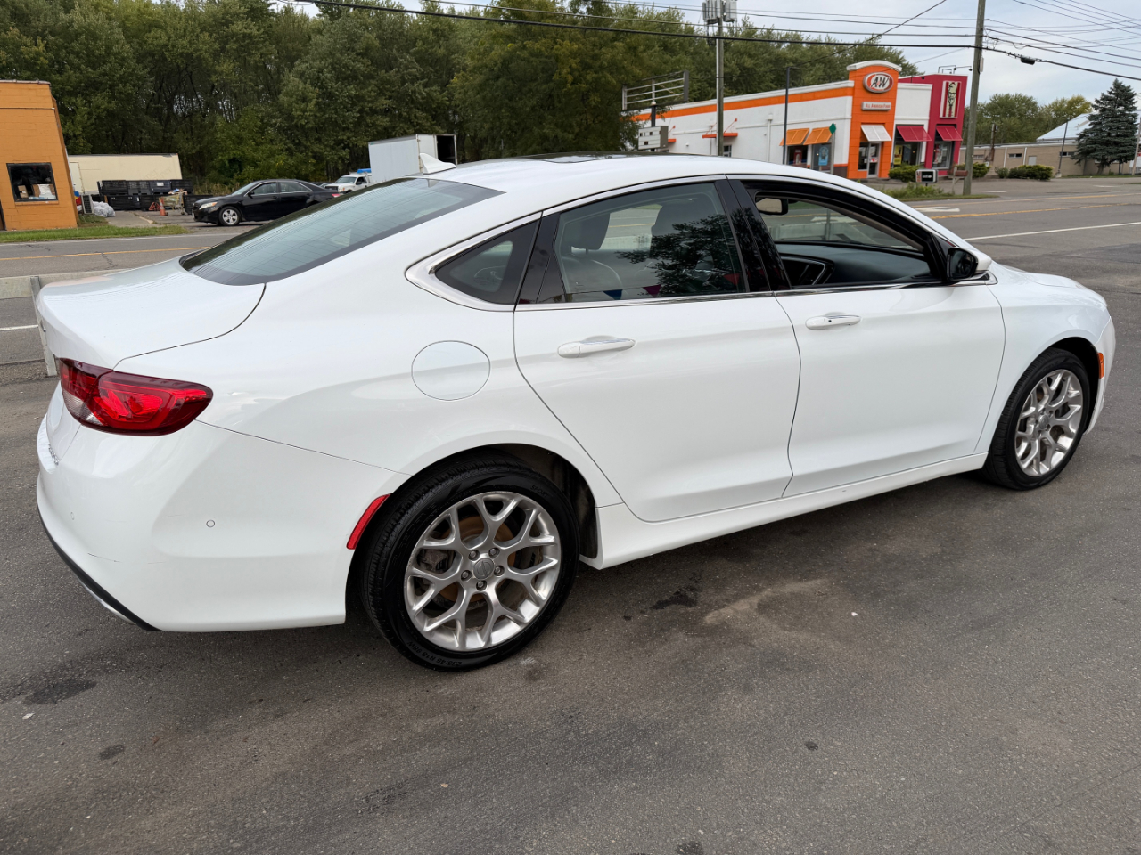 2016 Chrysler 200 C photo 11