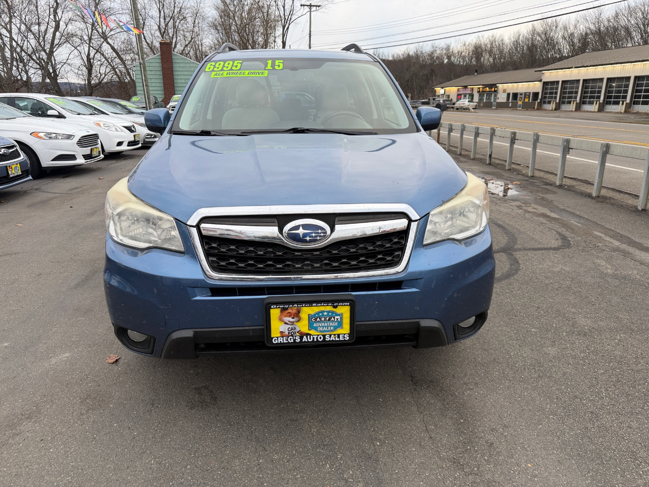2015 Subaru Forester 2.5i Premium photo 2