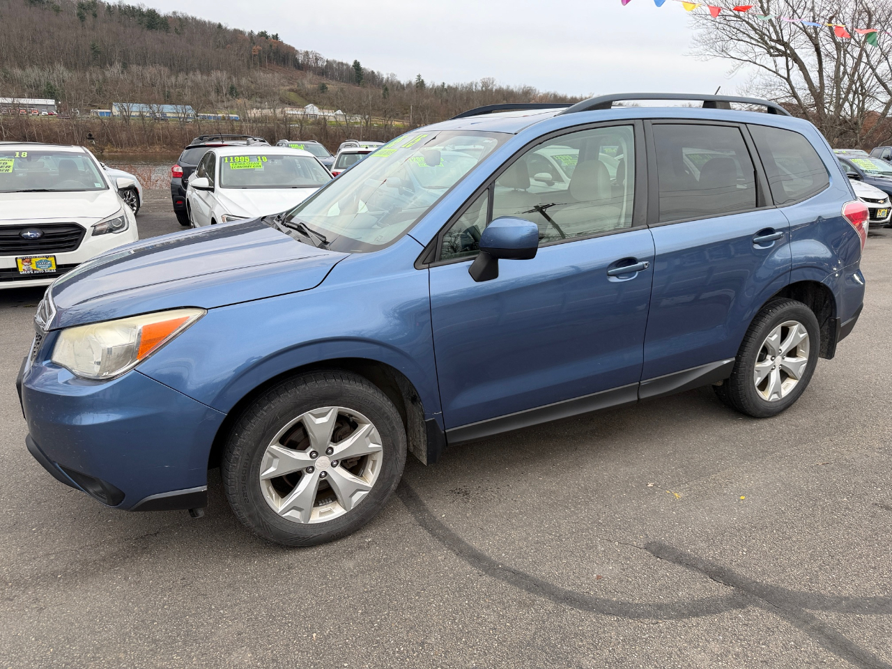 2015 Subaru Forester 2.5i Premium photo 3