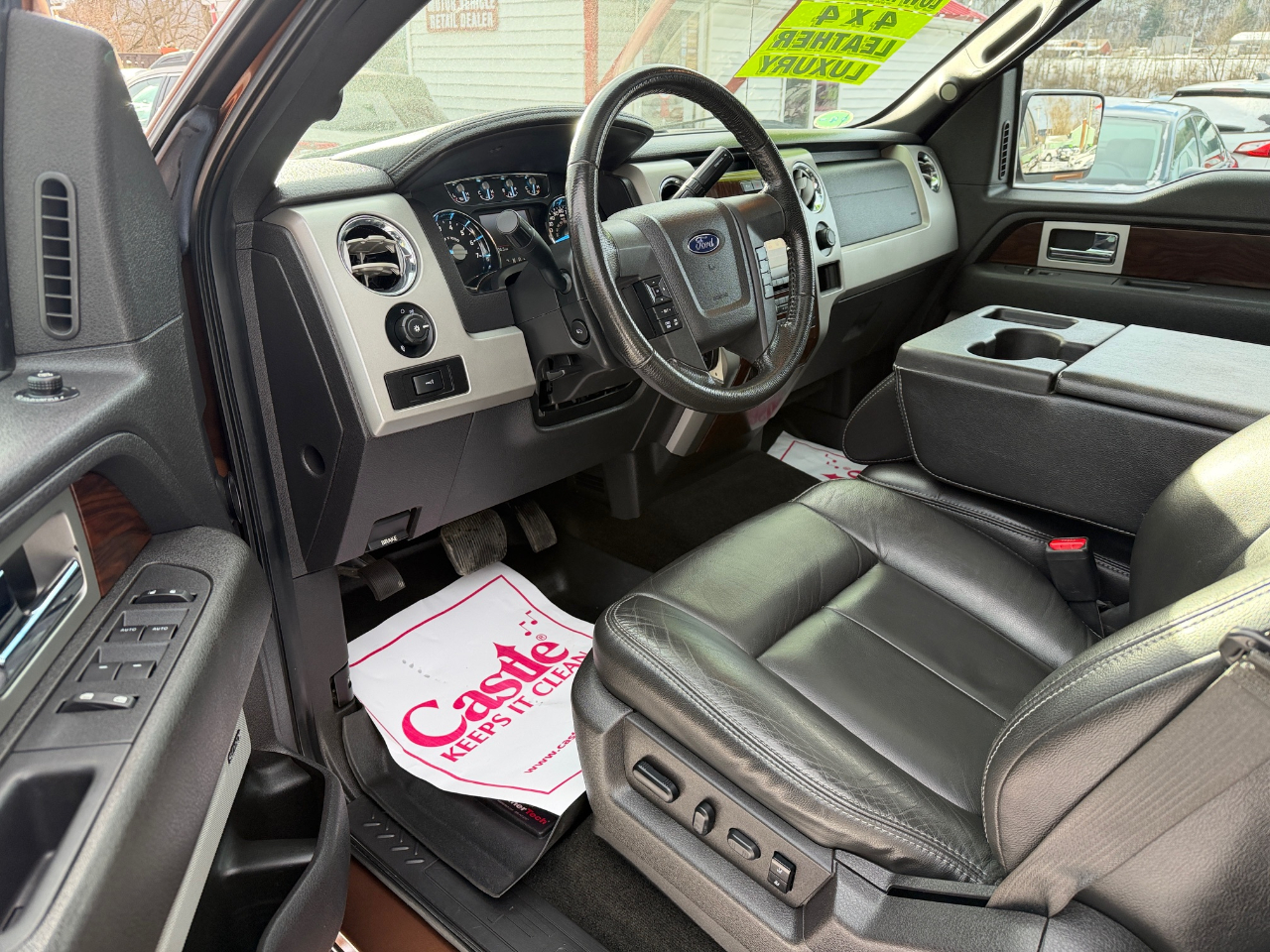 Ford F-150 4WD SuperCrew 145" Lariat 2012