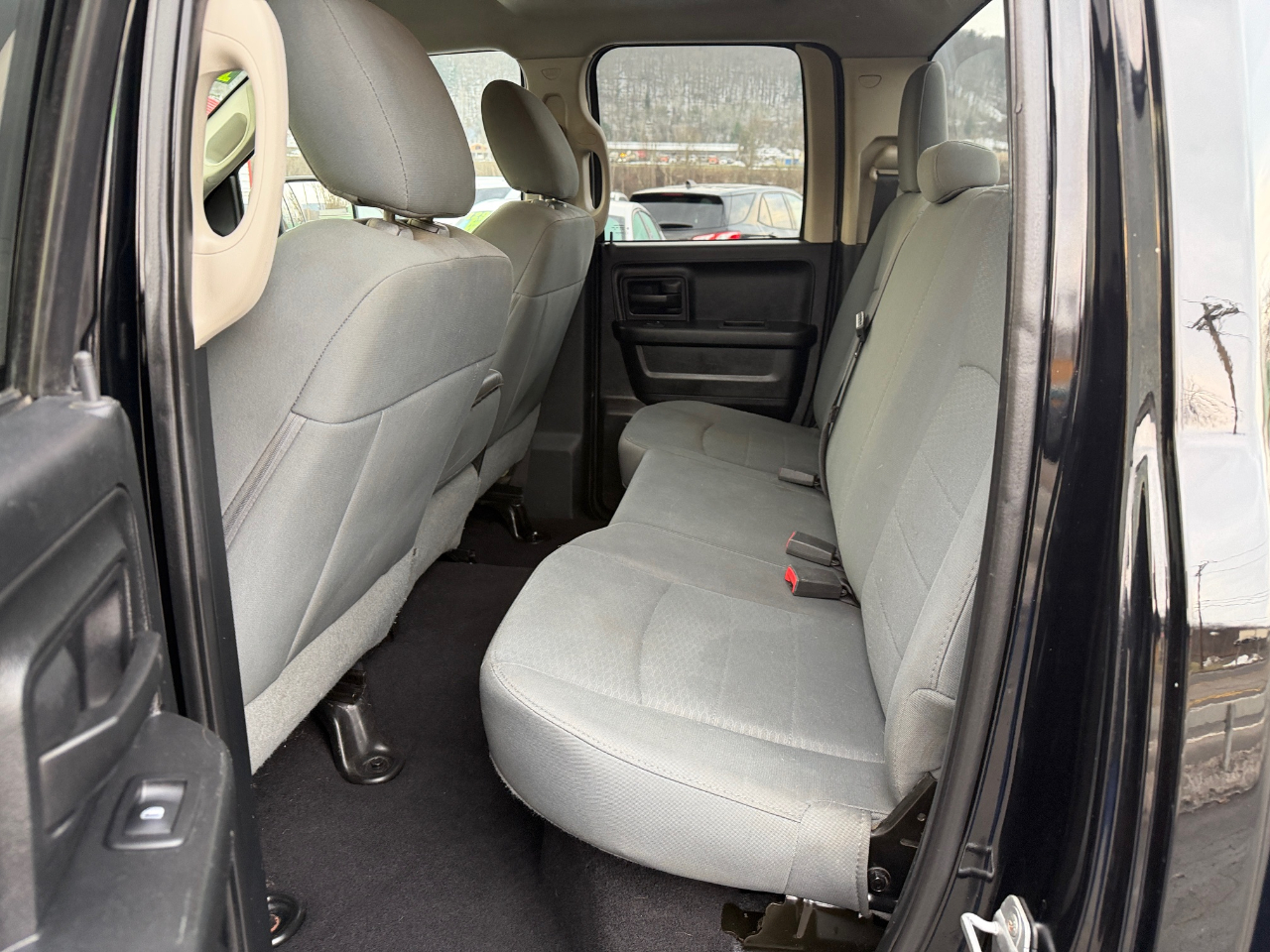 RAM 1500 4WD Quad Cab 140.5" Express 2014