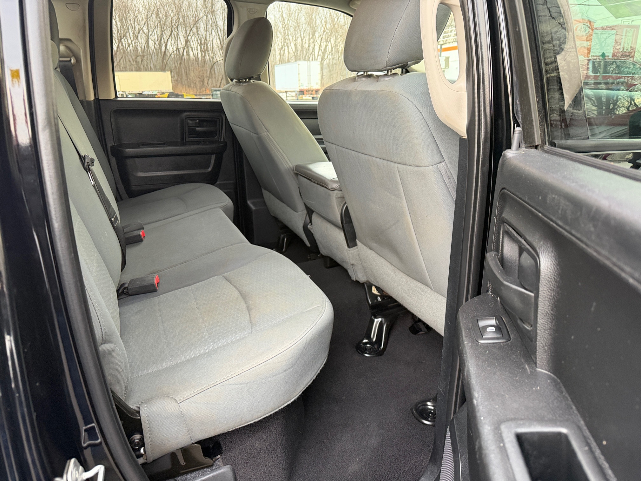 RAM 1500 4WD Quad Cab 140.5" Express 2014