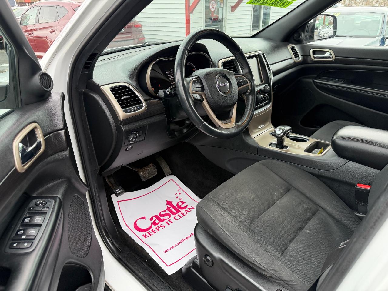 Jeep Grand Cherokee 4WD 4dr Laredo 2014