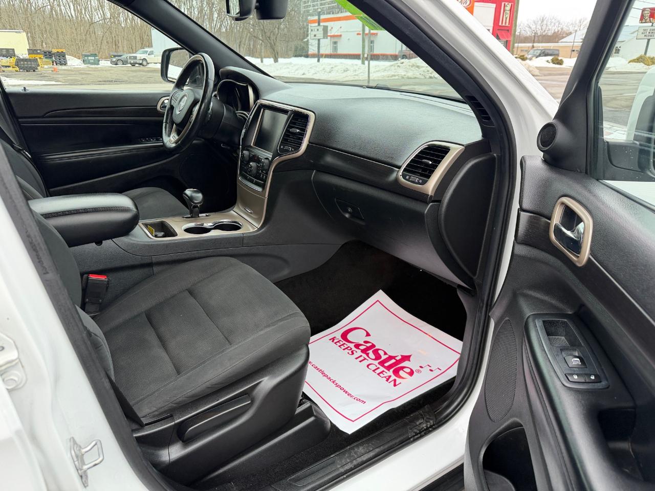 Jeep Grand Cherokee 4WD 4dr Laredo 2014