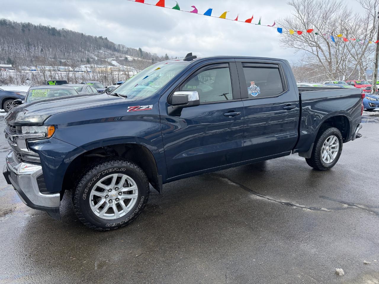 Chevrolet Silverado 1500 4WD Crew Cab 147" LT w/1LT 2021