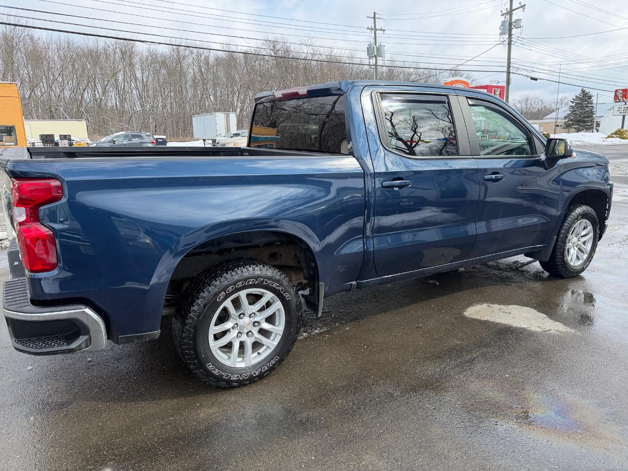 Chevrolet Silverado 1500 4WD Crew Cab 147" LT w/1LT 2021