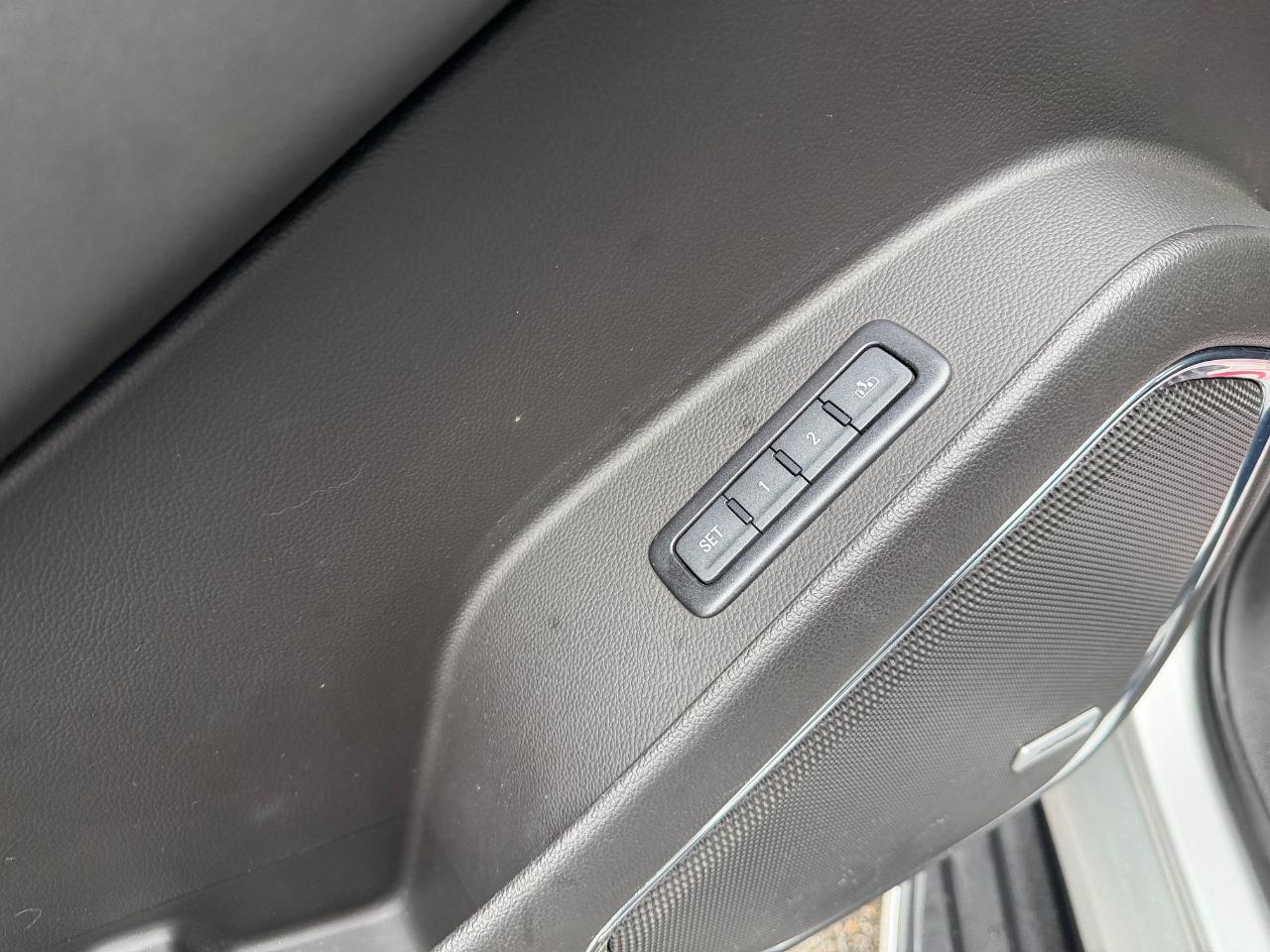 GMC Yukon XL 4WD 4dr SLT 2018