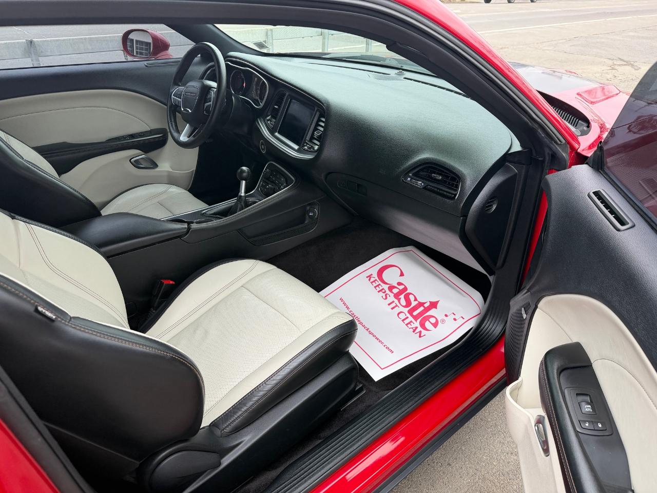 Dodge Challenger 2dr Cpe R/T Plus 2017