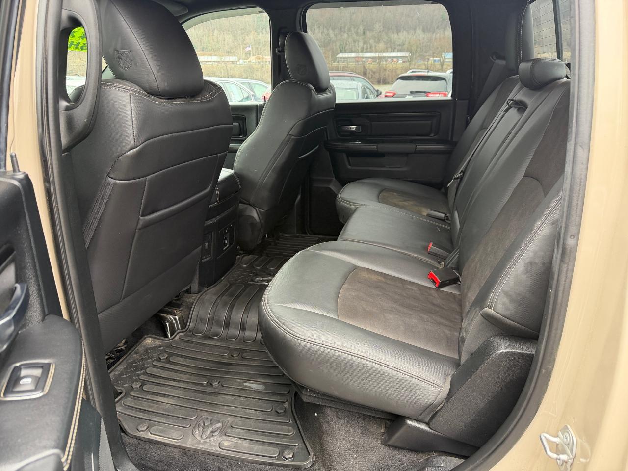 RAM 1500 Rebel 4x4 Crew Cab 5'7" Box 2017