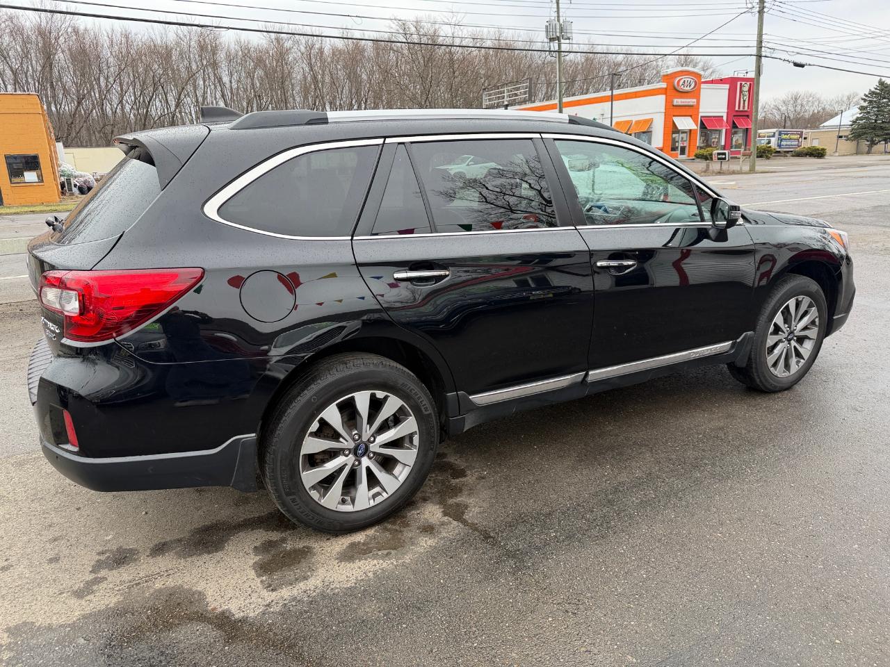 Subaru Outback 3.6R Touring 2017