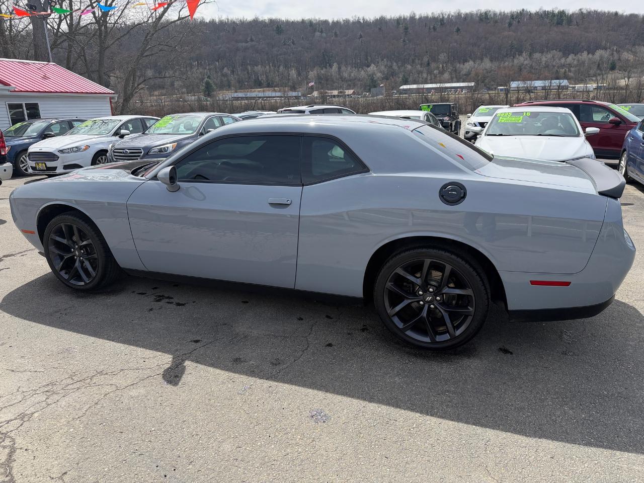 Dodge Challenger SXT RWD 2020