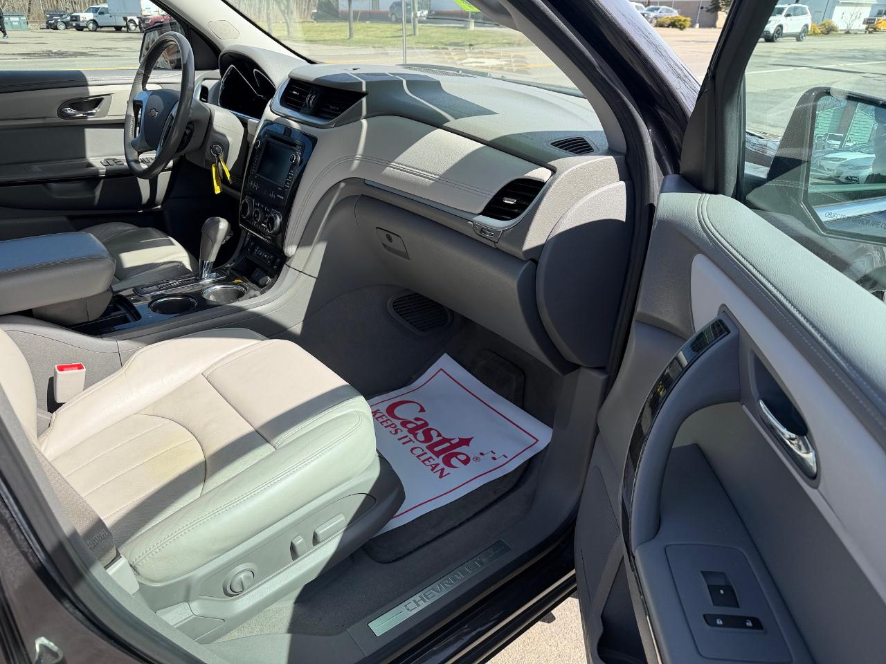 Chevrolet Traverse AWD 4dr LTZ 2015