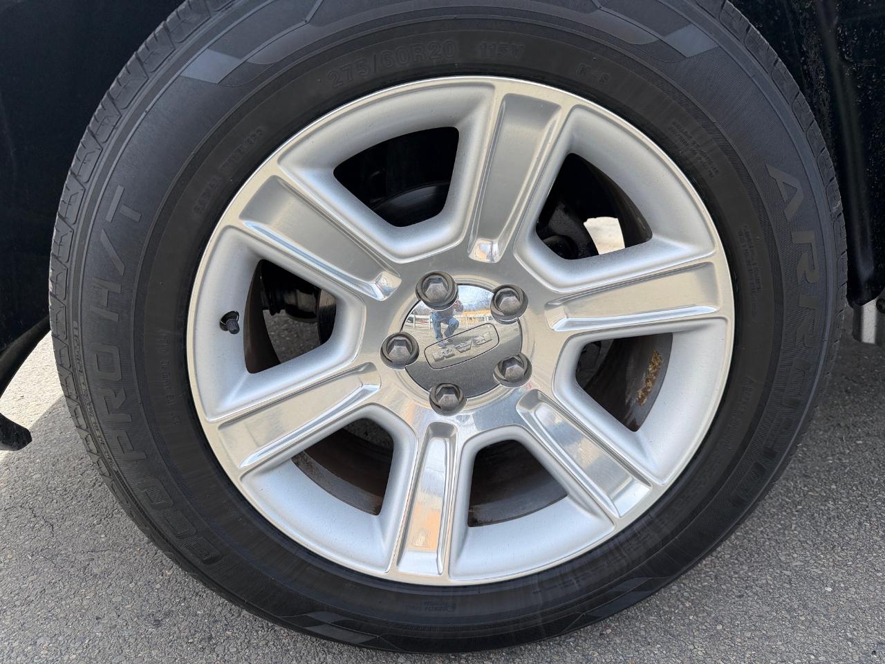 RAM 1500 4WD Crew Cab 140.5" Laramie Limited Edition 2012