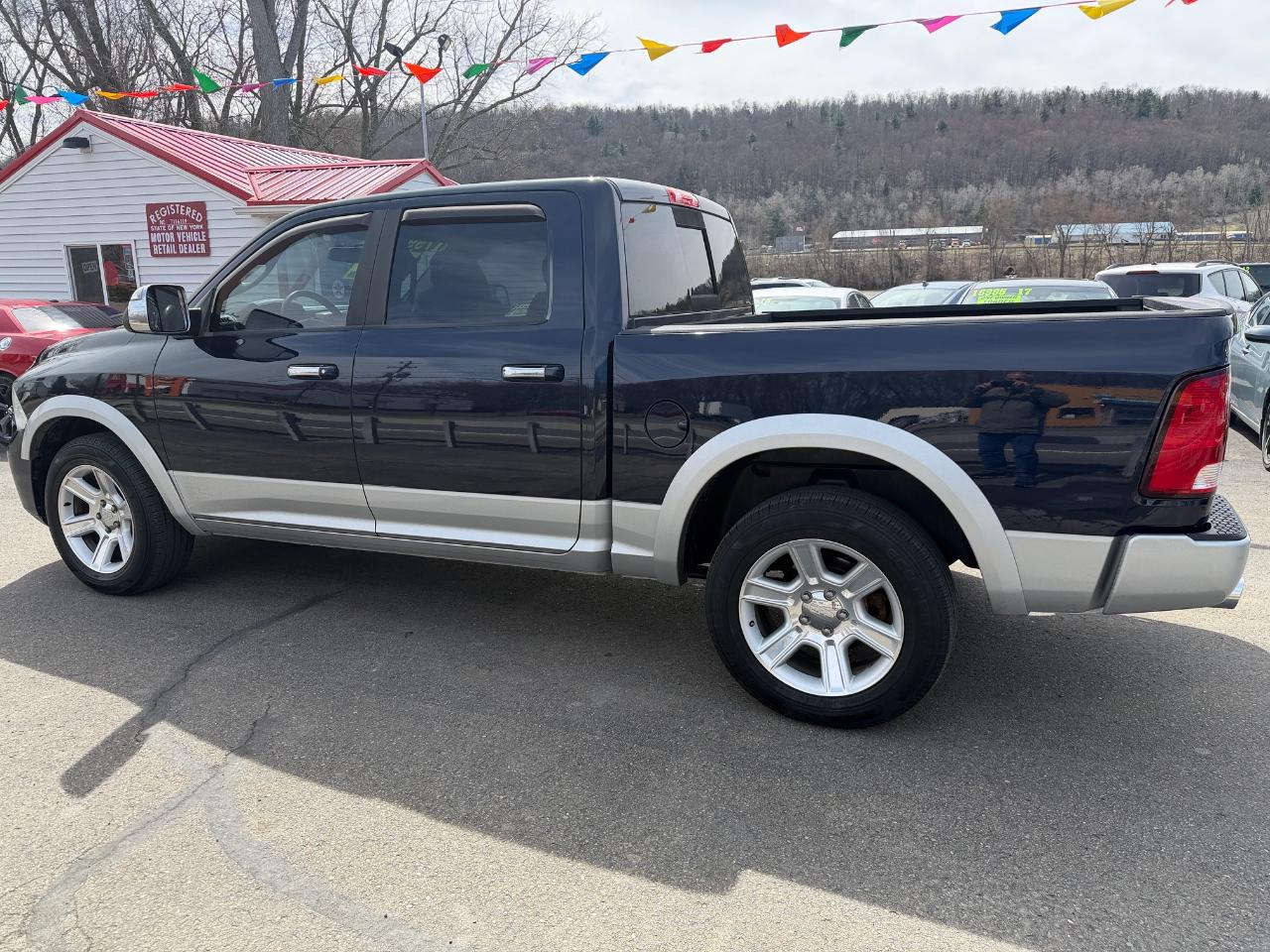 RAM 1500 4WD Crew Cab 140.5" Laramie Limited Edition 2012