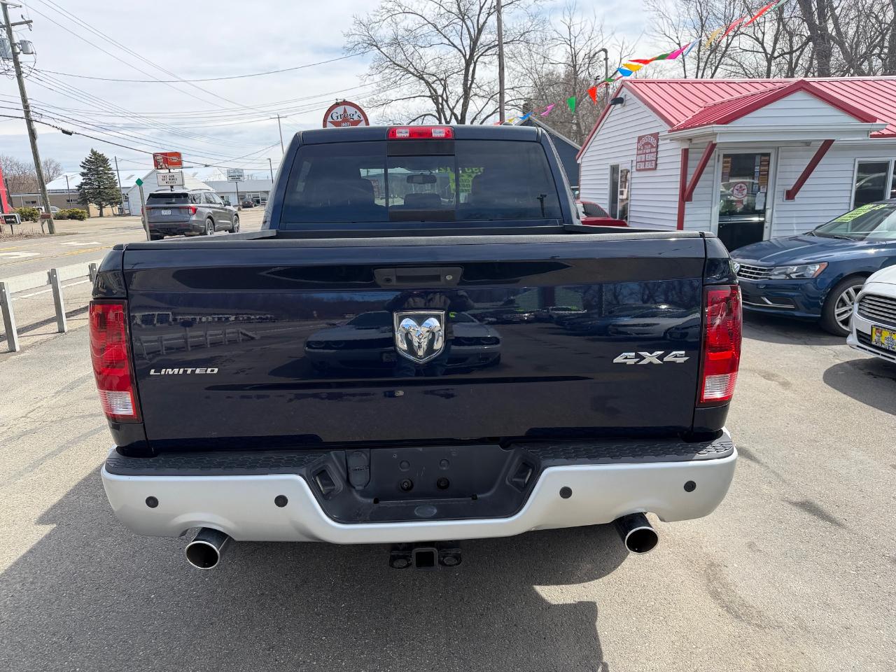 RAM 1500 4WD Crew Cab 140.5" Laramie Limited Edition 2012