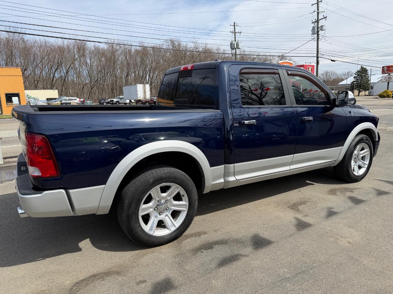 RAM 1500 4WD Crew Cab 140.5" Laramie Limited Edition 2012