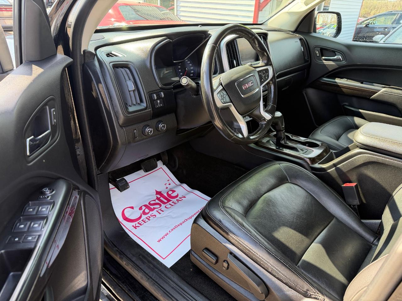 GMC Canyon 4WD Crew Cab 140.5" SLT 2018