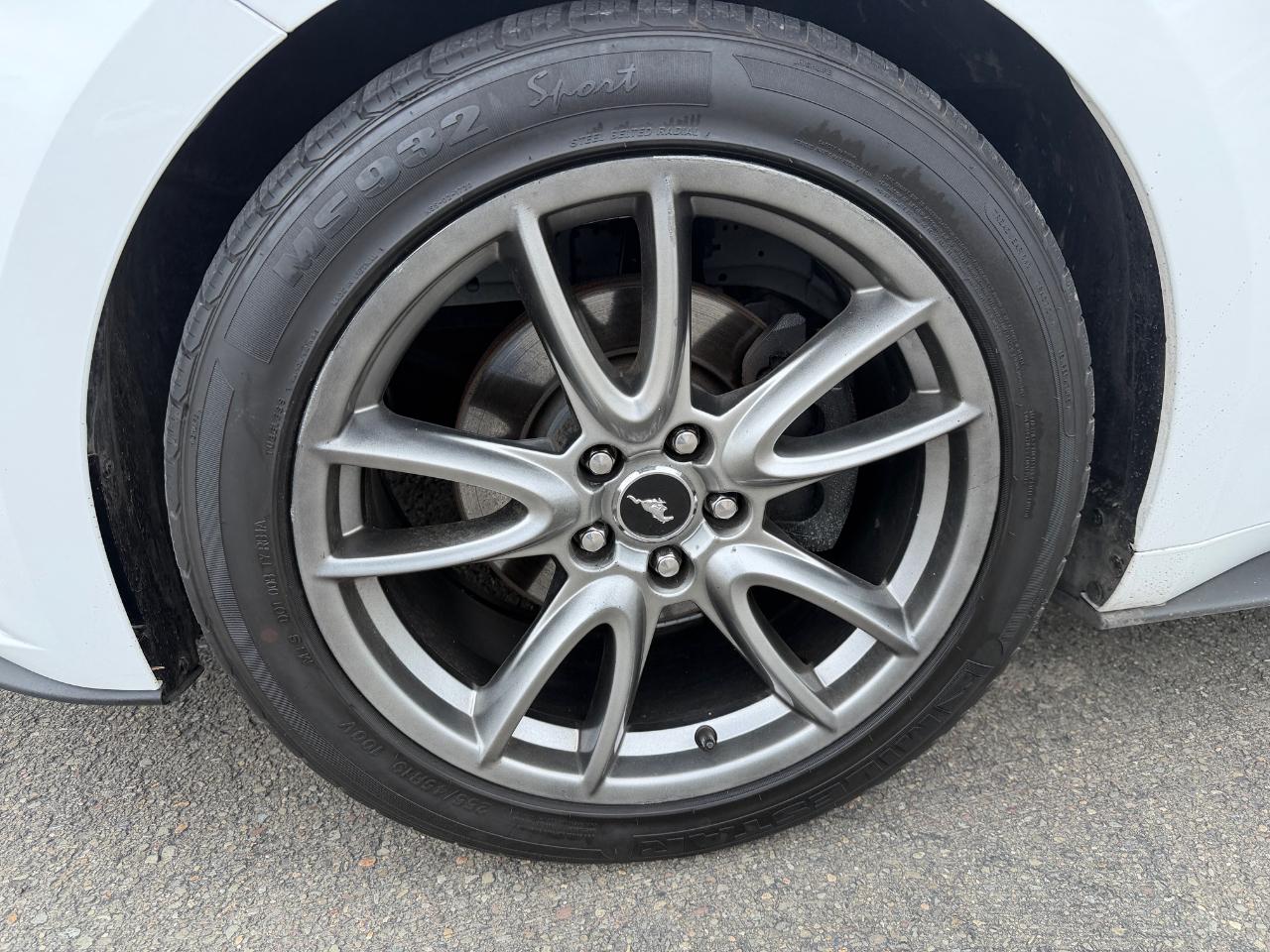 Ford Mustang 2dr Fastback V6 2016