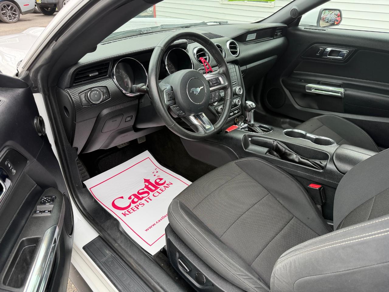 Ford Mustang 2dr Fastback V6 2016