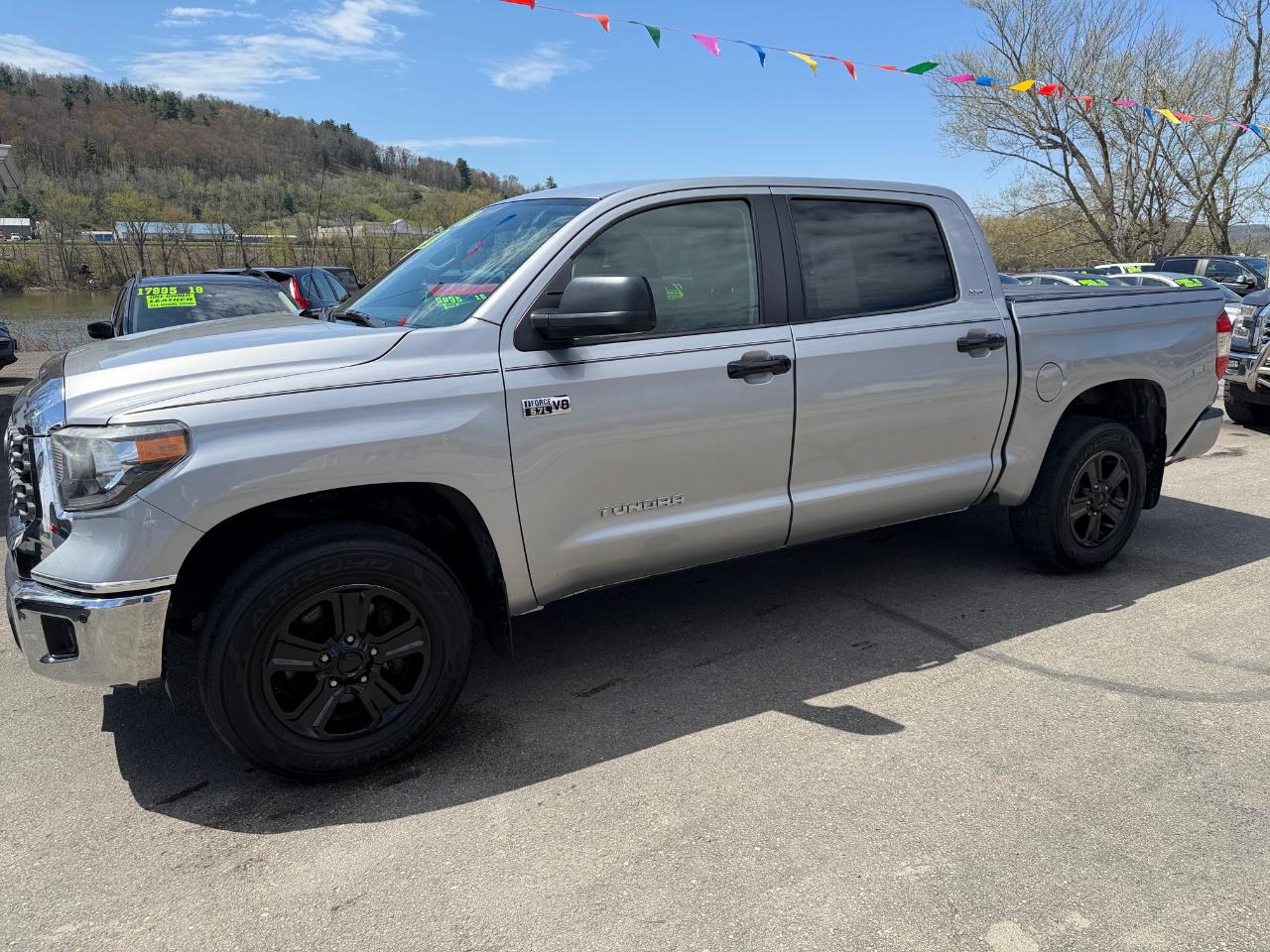 Toyota Tundra 4WD SR5 CrewMax 5.5' Bed 5.7L (Natl) 2018