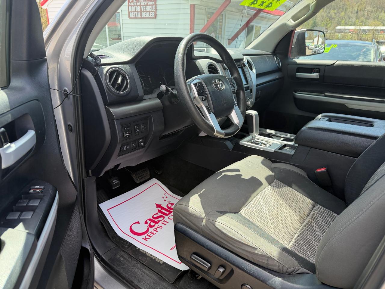 Toyota Tundra 4WD SR5 CrewMax 5.5' Bed 5.7L (Natl) 2018