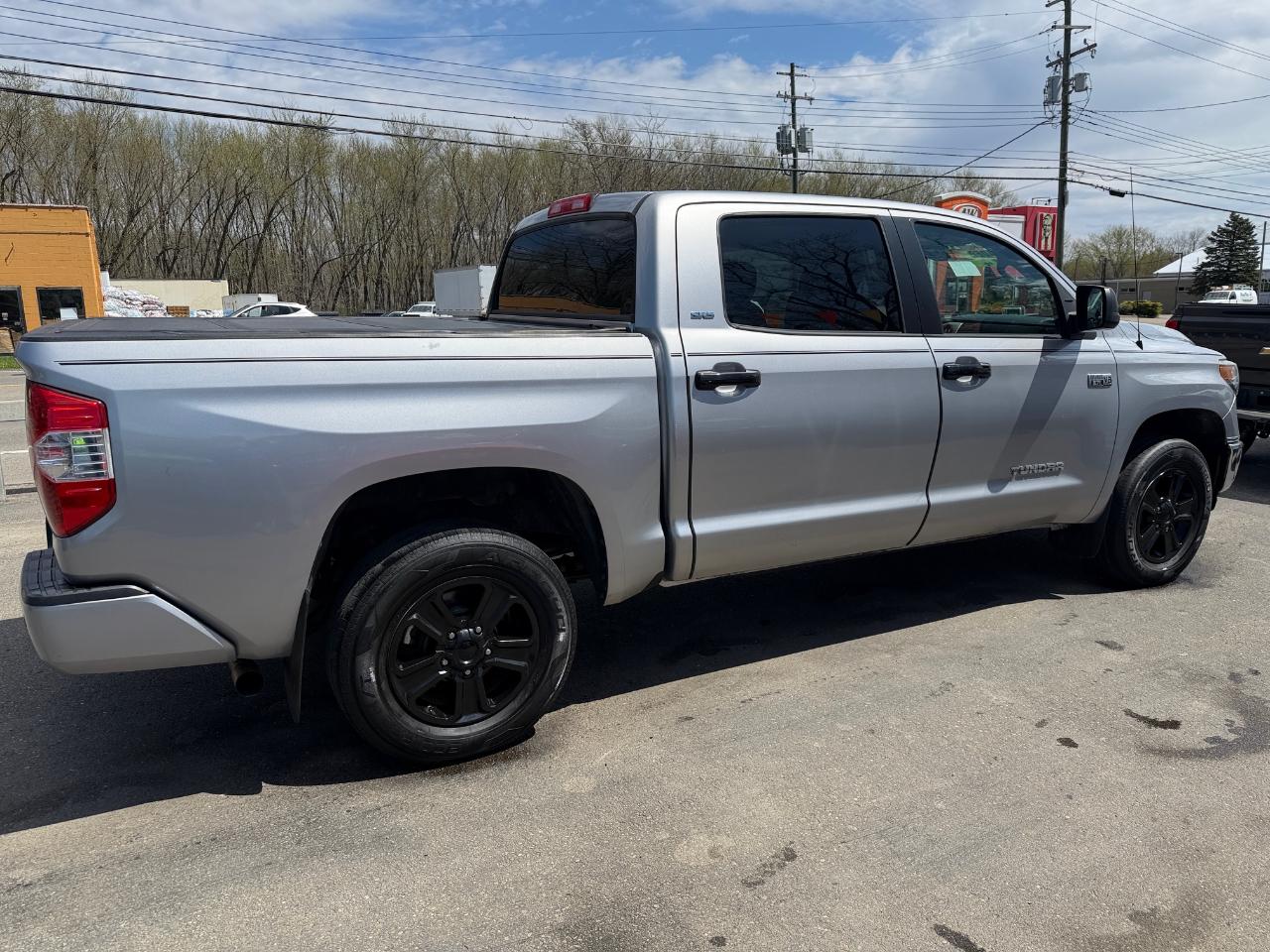 Toyota Tundra 4WD SR5 CrewMax 5.5' Bed 5.7L (Natl) 2018