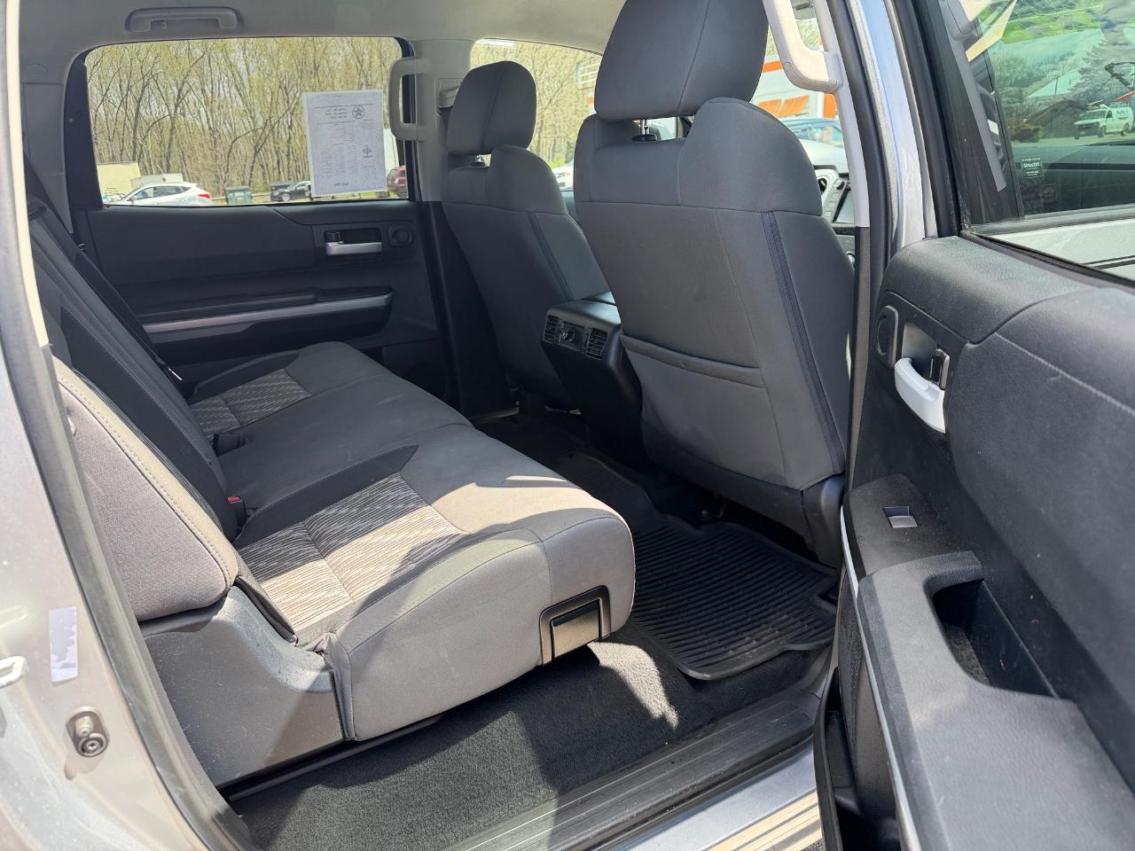 Toyota Tundra 4WD SR5 CrewMax 5.5' Bed 5.7L (Natl) 2018