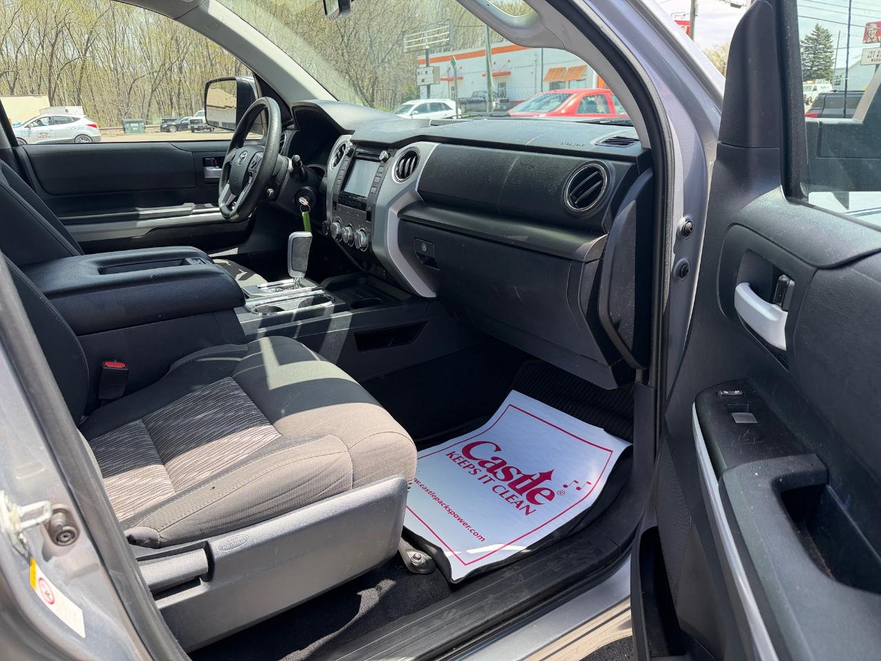 Toyota Tundra 4WD SR5 CrewMax 5.5' Bed 5.7L (Natl) 2018