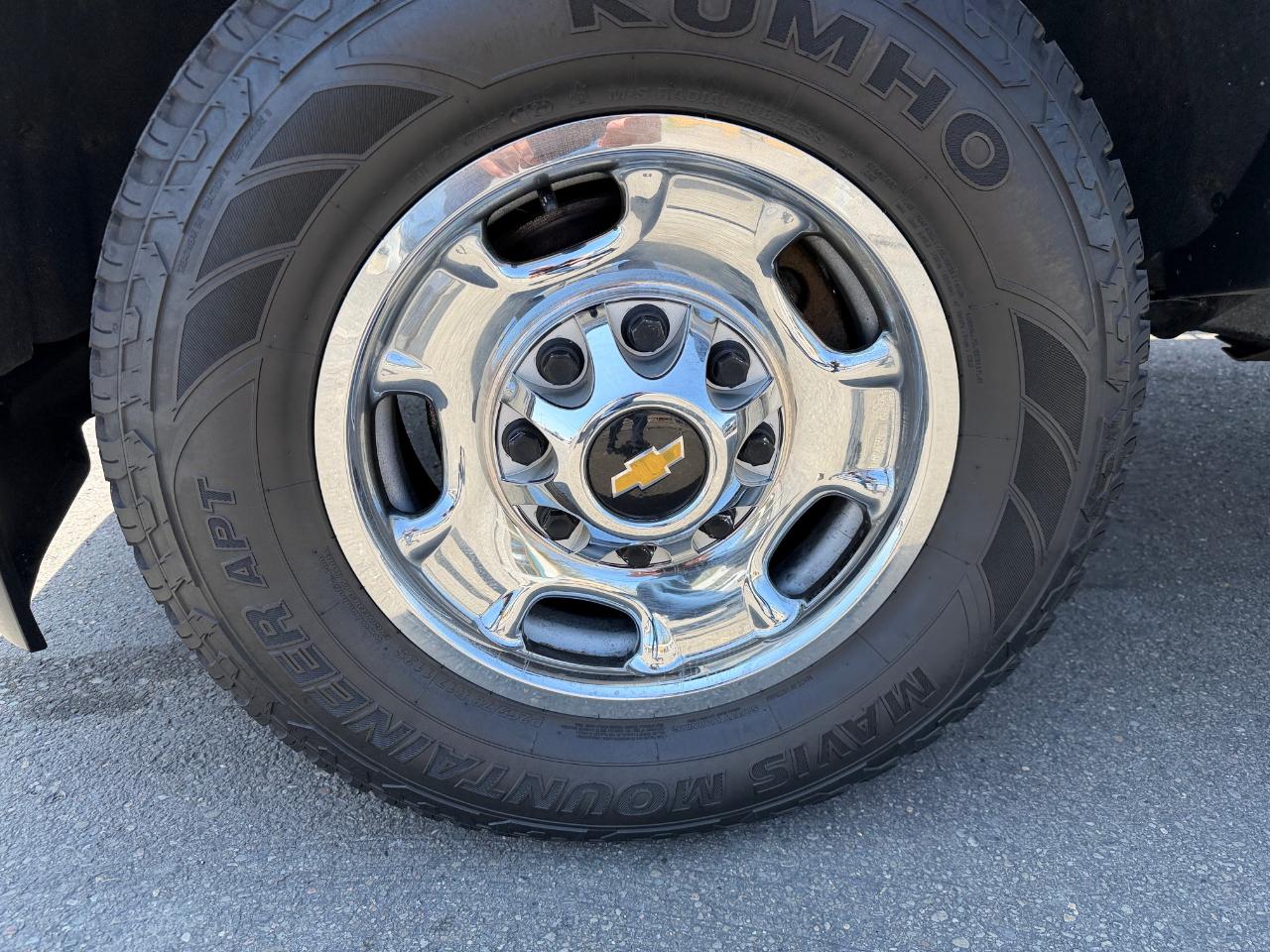 Chevrolet Silverado 2500HD 4WD Reg Cab 133.6" Work Truck 2015