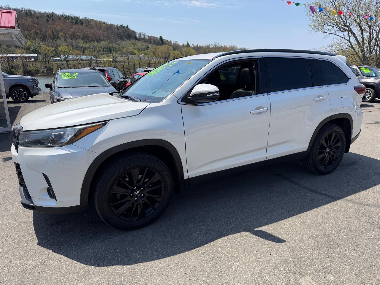 Toyota Highlander XLE V6 AWD (Natl) 2019